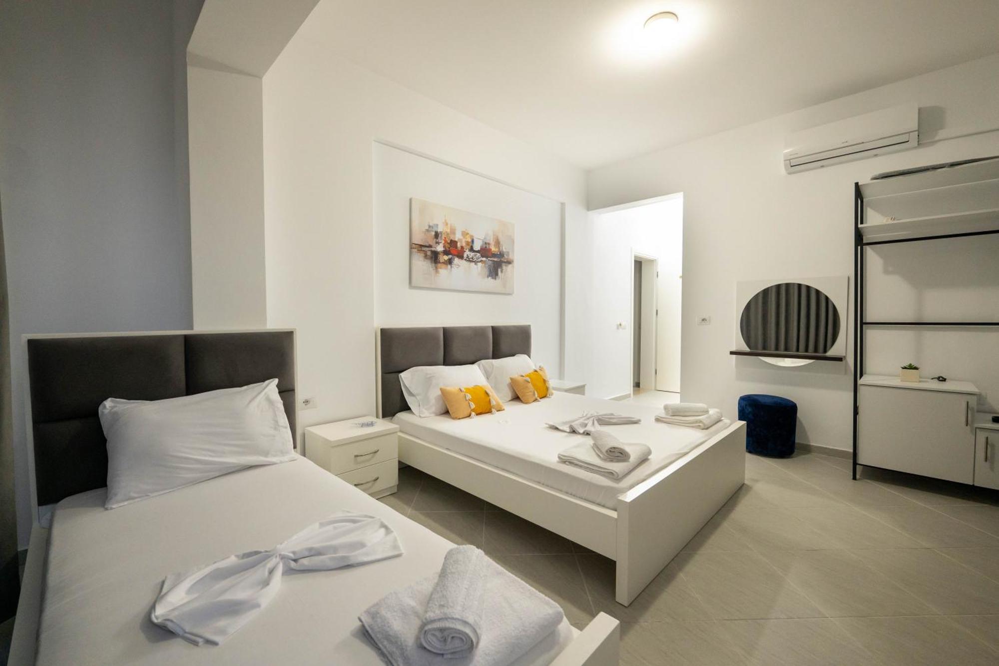 Vila Amare Sarande Luaran gambar
